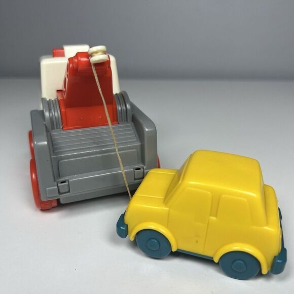 Tomy Pull-Away Toy Tow Truck Vintage 1984 No. 1043 Complete With Box & Booklet - Picture 6 of 12